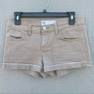RSQ Malibu Short Size 7 NWOT Khaki Tan Jean Shorts